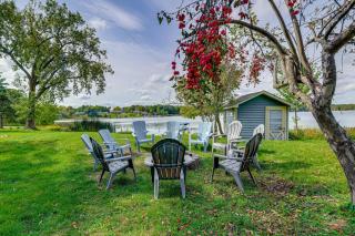 Historic Home on Beaver Dam Lake w/ Seasonal Dock - 9