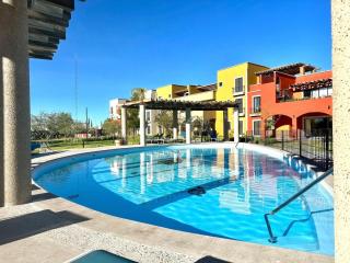 Luxury Rooftop Residence with Pool, Gym and Green Spaces - 4
