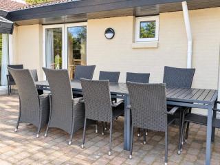 12 person holiday home in Oksbøl - 8
