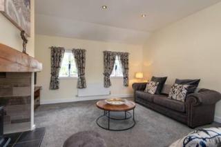 Toast Stays - East Farm Cottage - 7