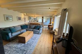Toast Stays - Woodbine Cottage - 6
