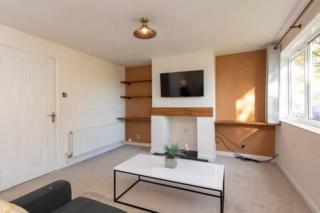 Toast Stays - The Hallington - 8