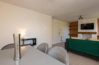 Toast Stays - The Hallington - 4