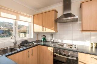 Toast Stays - The Eastleigh - 3