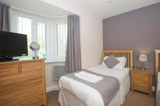 Toast Stays · Riverview Apartment - 5
