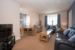 Toast Stays · Riverview Apartment - 1