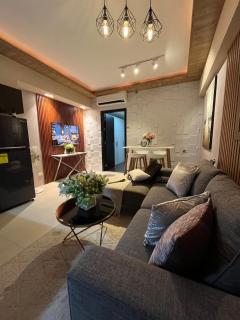 Cozy Stay Aeon Towers 1BR with Mt Apo View - 0