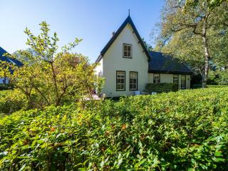 Lovely holiday home centrally located in Bergen in delightful surroundings - 2