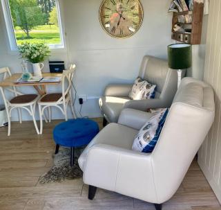 Blackbird Cottage a Cosy Country Hideaway Near Lincoln University & Local Wedding Venues - 7