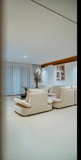 LaRose Royal Luxury Apartment - Modern Eleganc - Kampala - 9