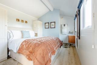 Blackbird Cottage a Cosy Country Hideaway Near Lincoln University & Local Wedding Venues - 4
