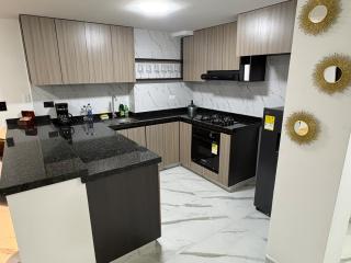 Cozy apartment, steps from Comfaboy - 1