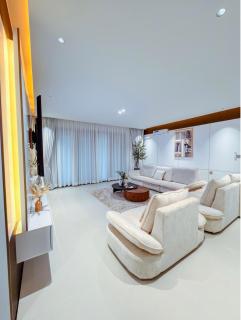 LaRose Royal Luxury Apartment - Modern Eleganc - Kampala - 5