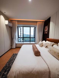 LaRose Royal Luxury Apartment - Modern Eleganc - Kampala - 3