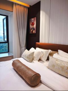 LaRose Royal Luxury Apartment - Modern Eleganc - Kampala - 2