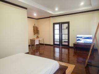 Sayan Rooms - Upper Level, Quiet & Private - 6