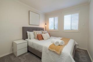 Highfield Stay - 2BR Home Near CBD & Burnside - 4