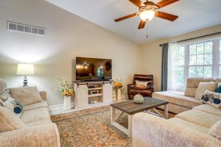 Screened Porch, Fire Pit! Family Home Near K-State - 7