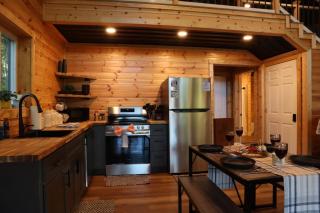 Chasin Turkeys Lakefront Cabin with Hot Tub Arcade Fire Pit - 6