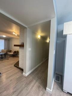 North BX Cozy 2 Bedroom Unit B - 4