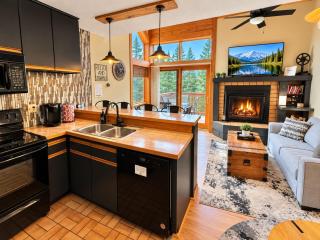 Lutsen Ski-In/Ski-Out Townhome | Pool, Gym, Sauna - 6