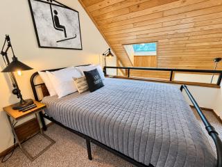 Lutsen Ski-In/Ski-Out Townhome | Pool, Gym, Sauna - 3