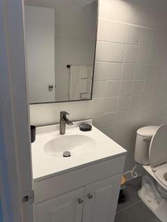 Modern 1Bd Apartment in Philipsburg shared pool - 3