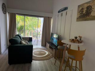 Modern 1Bd Apartment in Philipsburg shared pool - 2