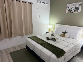 Modern 1Bd Apartment in Philipsburg shared pool - 0