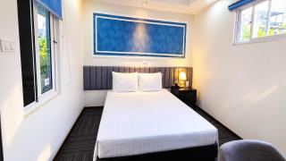 Holiday Suites Hotel & Spa - 5