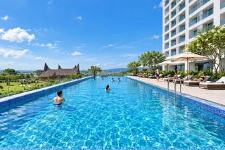 Residence on Opus Bay - Balmoral Tower Hotel - 0