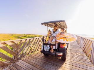 141 Sunrise Avenue Golf Course Views 5-Bedroom 4-Bath House Resort Amenities - 2