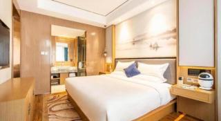 East Queen Hotel (Xi'an Beimen Metro Station) - 6