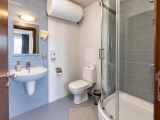 Belvedere F403 Mountain View & Direct Spa Access - 1