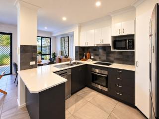 Boondall 3BR Family Home | Long Stay Deals - 6