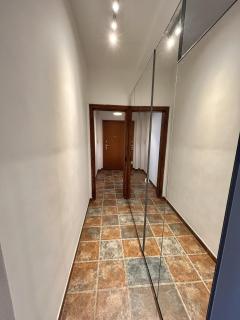 Classic Central Apartment - 8