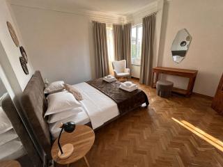 Classic Central Apartment - 2
