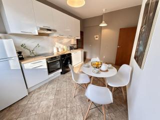 Classic Central Apartment - 1