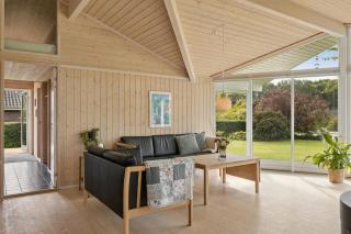 Cosy Modern Holiday Home In A Lovely Area - 9