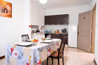 Sea Breeze Bay Guesthouse - 7