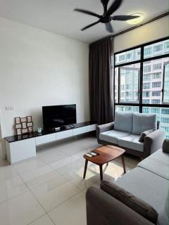 Modern suite - Conezion IOI City Mall - 7