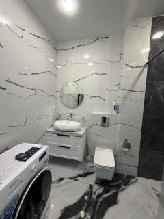 Elegant & spacious 2 bedroom apartment - 2