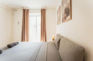 Spacious 4BR & 4 Bath in Pietà Up to 8 Guests - 3