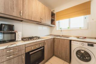 Spacious 4BR & 4 Bath in Pietà Up to 8 Guests - 1