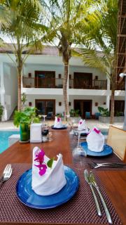 Casa Beach Hotel "Casa Del Mar" - 6