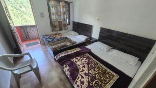 Hotel astha - 3