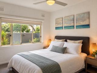 Beachfront Apartment - Melbourne - 5