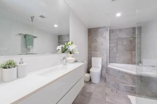 Absolute Beachfront 3BR with Ocean Views - Unit 9 The Penthouses - 2