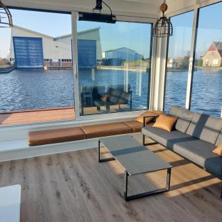 Harboursuite 1 incl Motorboot - 2