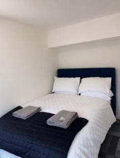 #219 Bright & Stylish Flat - Brook Street - for 4 - 2